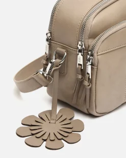Misako Bolso bandolera con detalle colgante