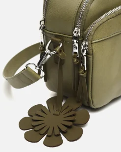 Misako Bolso bandolera con detalle colgante