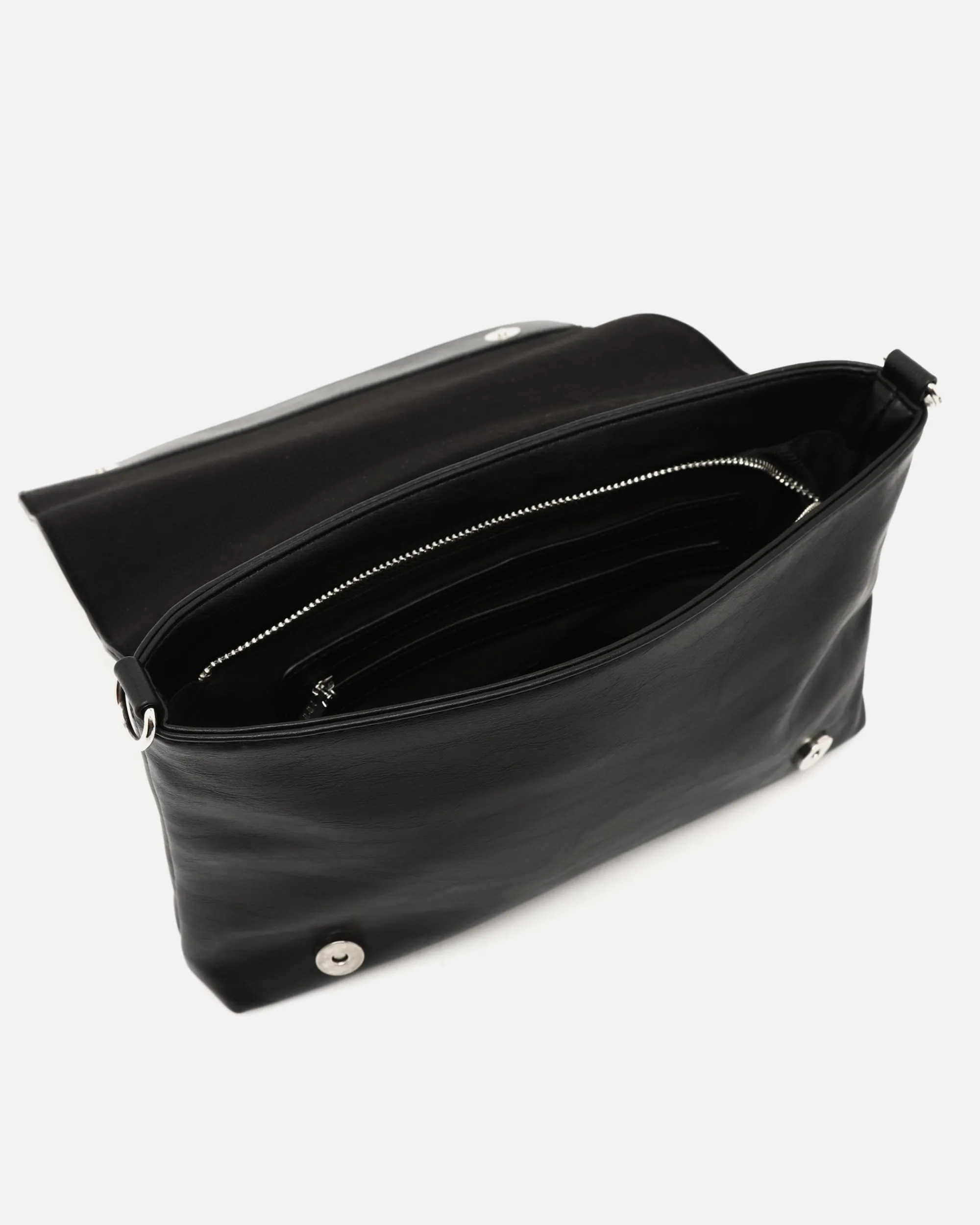 Misako Bolso bandolera con solapa y detalles metálicos