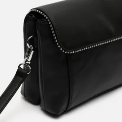 Misako Bolso bandolera con solapa y detalles metálicos
