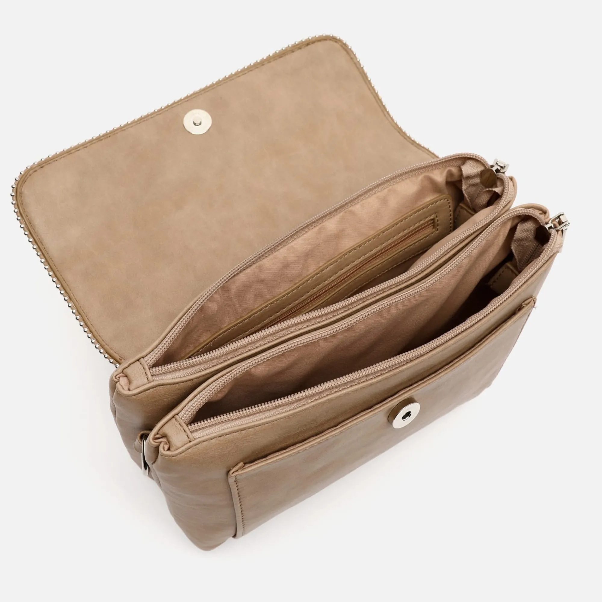 Misako Bolso bandolera con solapa y detalles metálicos