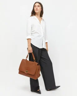 Misako Bolso bandolera grande con solapa y detalles metálicos