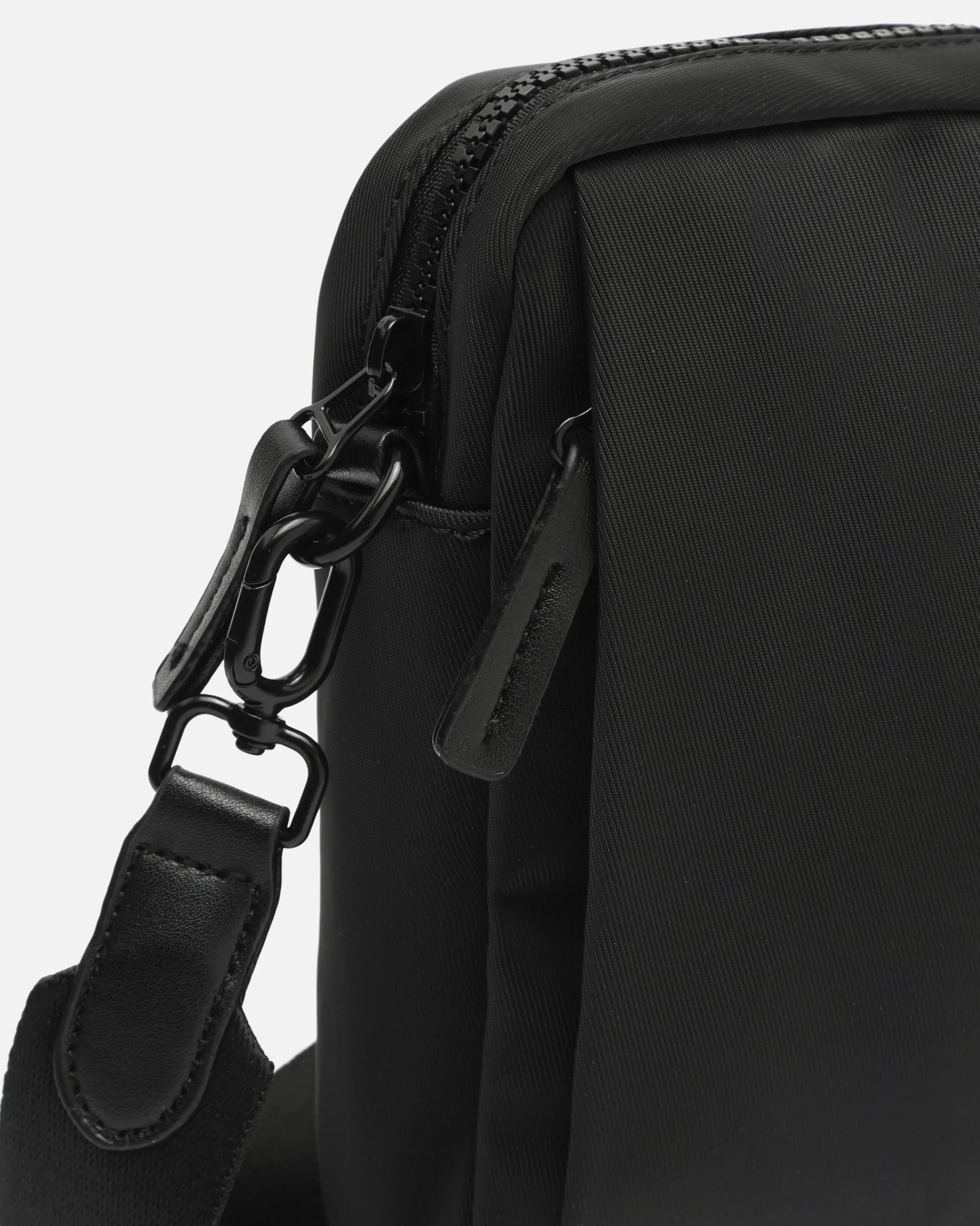 Misako Bolso bandolera mini para móvil en nylon
