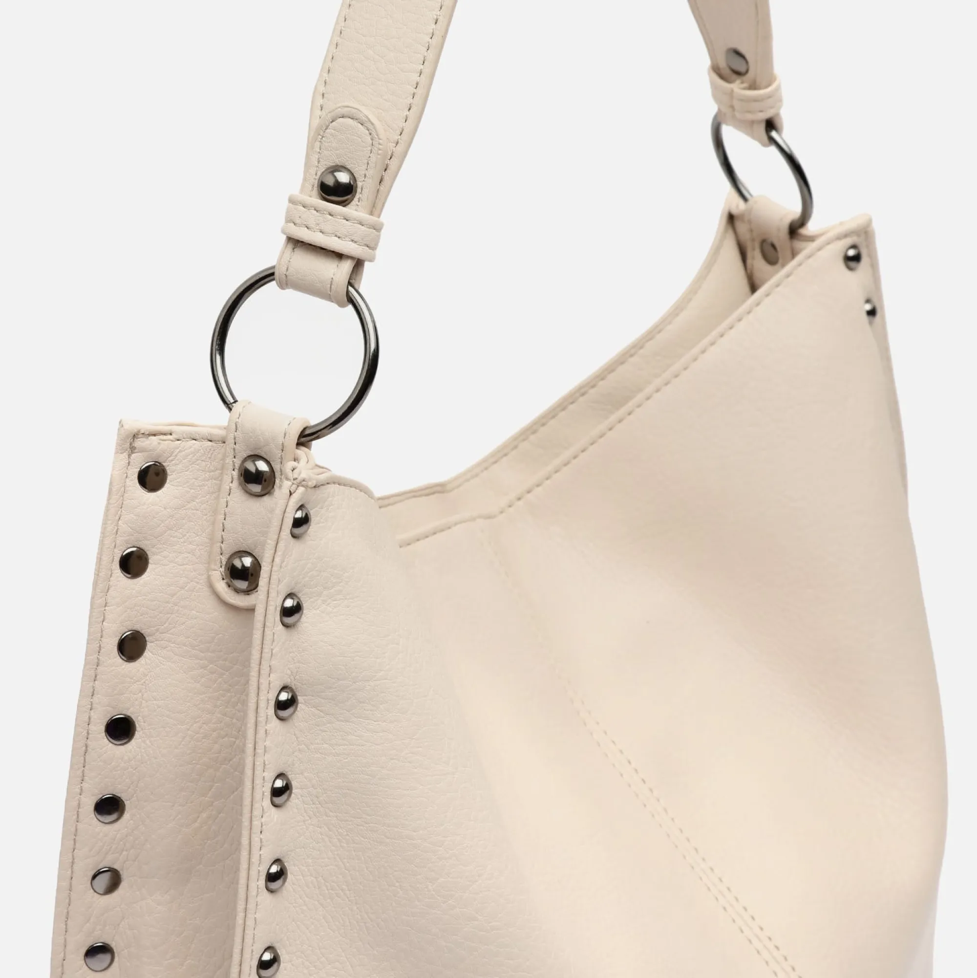 Misako Bolso hobo grande con detalles metálicos