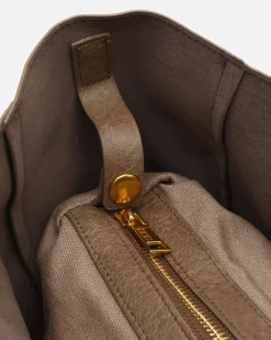 Misako Bolso shopper grande con neceser extraíble y detalles metálicos