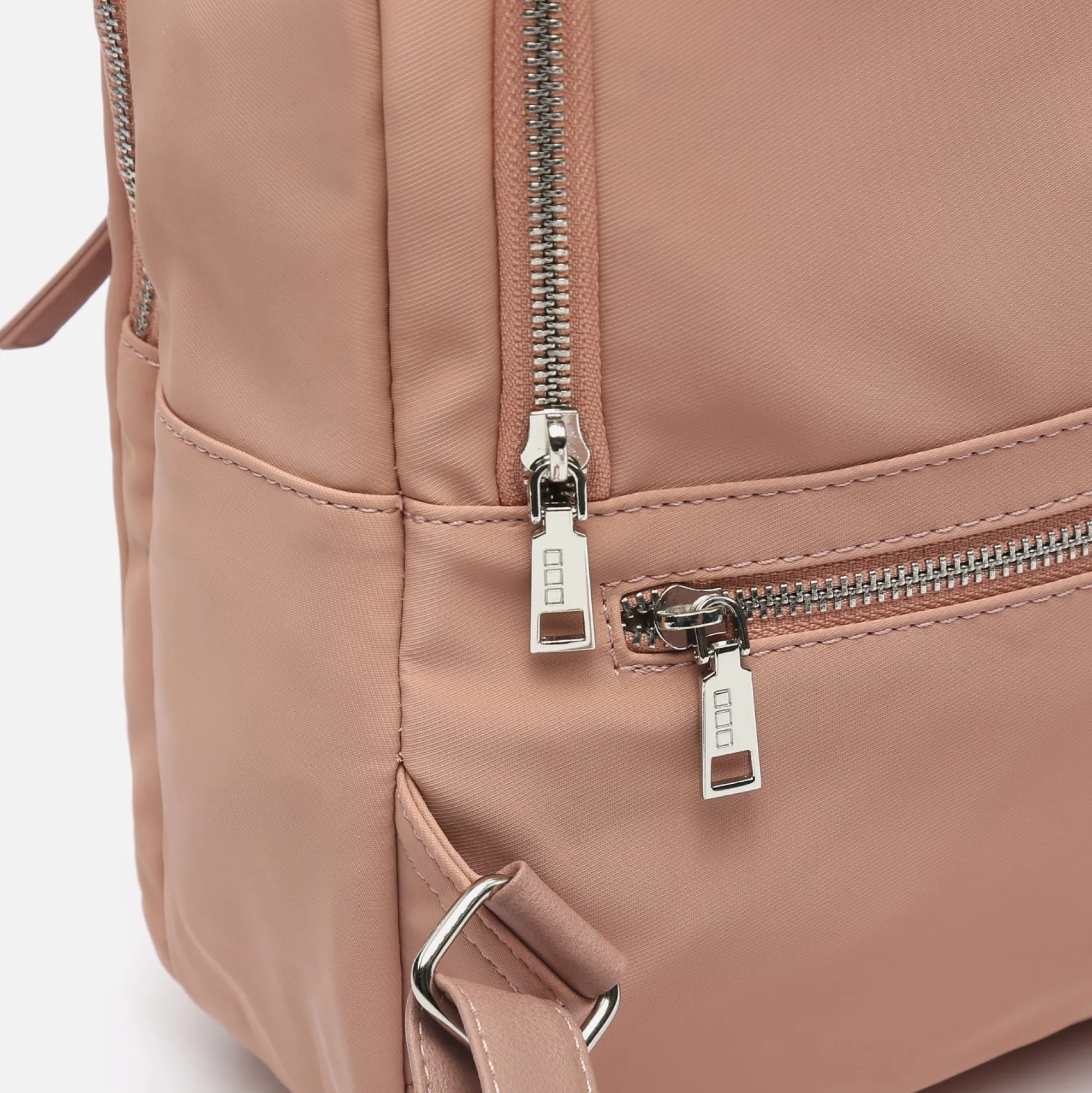 Misako Mochila antirrobo de nylon