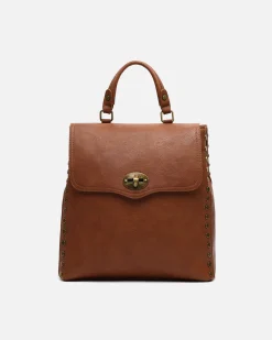 Misako Mochila con solapa y detalles metálicos