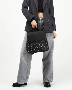 Misako Mochila con solapa y detalles metálicos