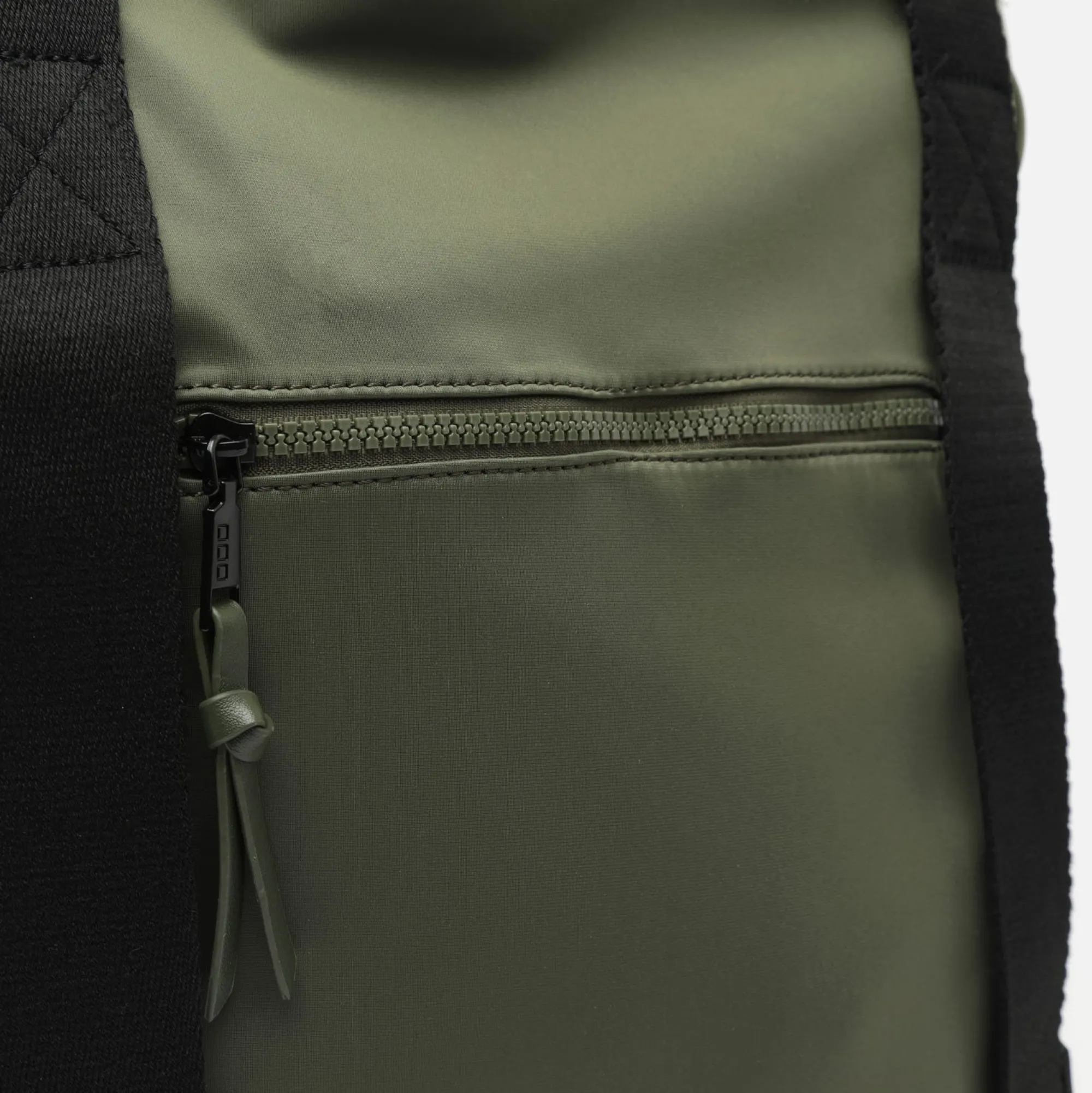 Misako Mochila grande de nylon para portátil (13,3 pulgadas) y con asa de mano